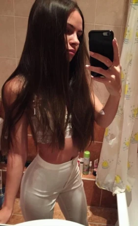 Marnie Joie — 2 / 4