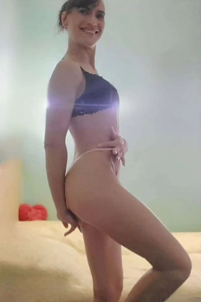 Skinnysportliche Gina — 16 / 17