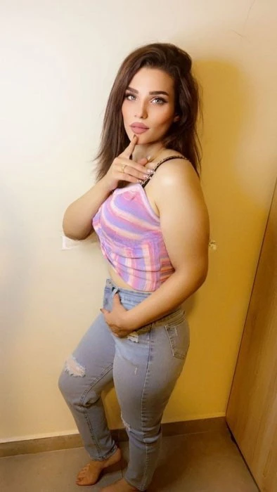Mimo, Escort, Istanbul
