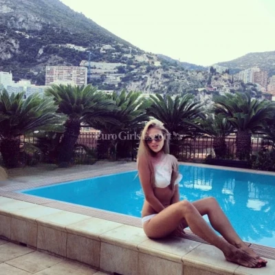 Karolina, Escort, Dusseldorf