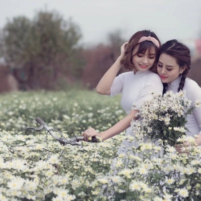 Ky Anh, Escort, Hanoi