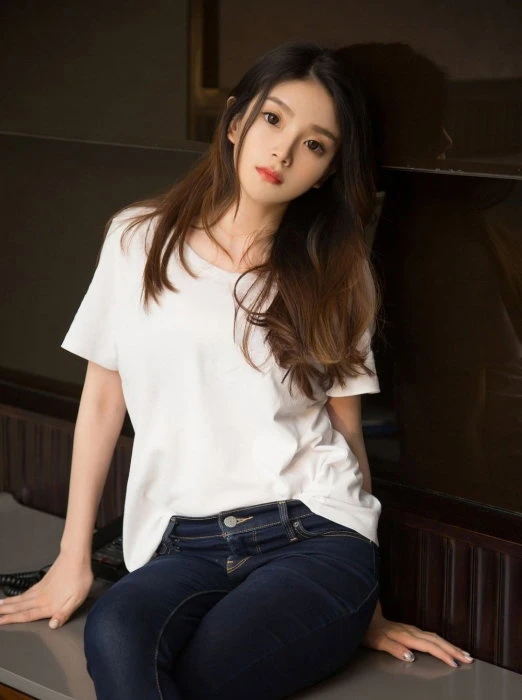 Yuki — 3 / 4