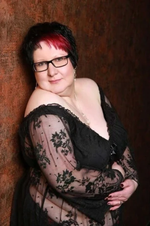 Lilly Molliger Deutscher Busentraum — 23 / 24