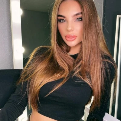 Kandis, Escort, Paris