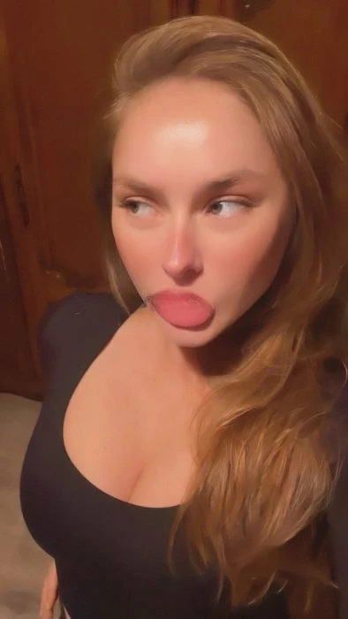Anna, Escort, Luxembourg