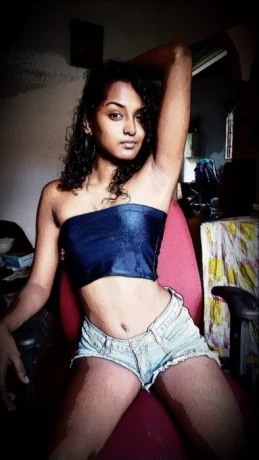 Ria Makenzie — 2 / 3