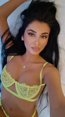Angelina — 4 / 20
