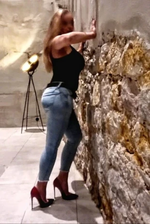 Marie Nur Haus Und Hotelbesuche — 2 / 12