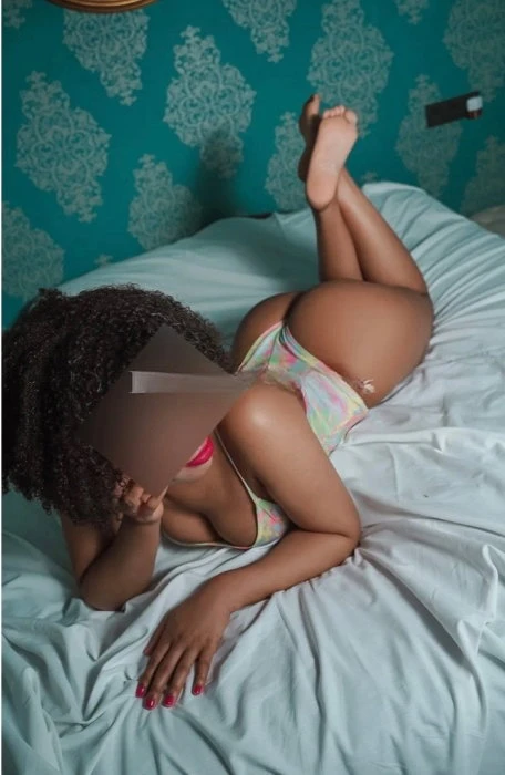 Naomi — 4 / 8
