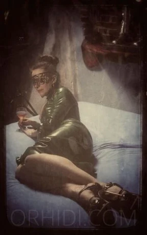 Sonja Garden Deutsche Lady — 7 / 11