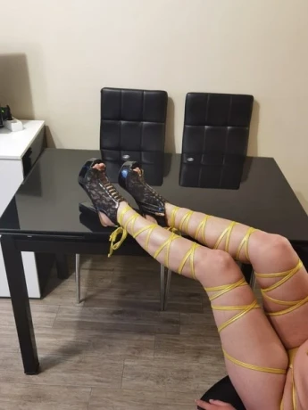 Sabrina172 — 3 / 6