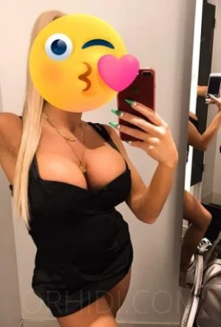 Chanel01 — 1 / 3