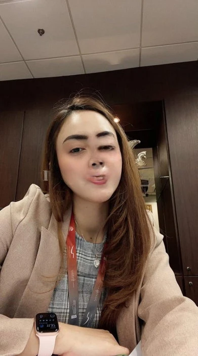 Wenny — 1 / 6
