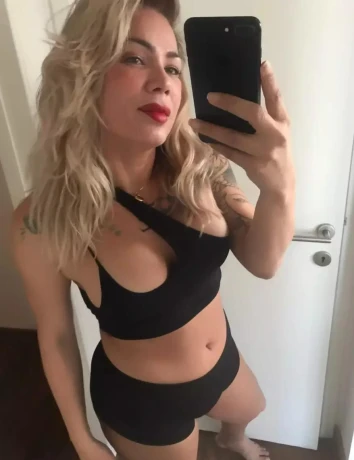 Dame Met Penis — 3 / 11