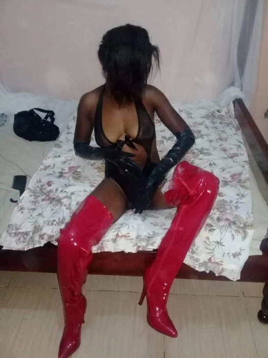Lucy, Escort, Mombasa