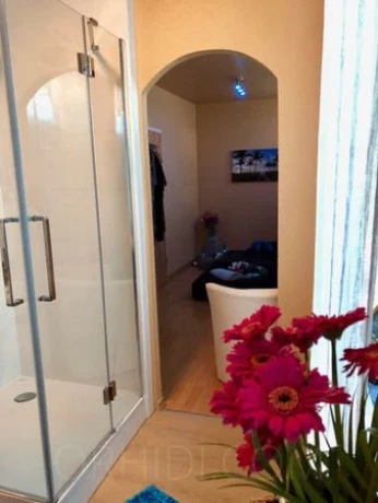 TRAUM & ZEIT MASSAGE — 3 / 14