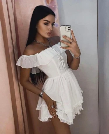 Sexy Jolinna — 3 / 8