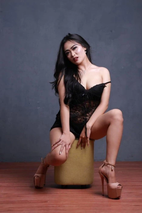 Zeline, Escort, Bandung