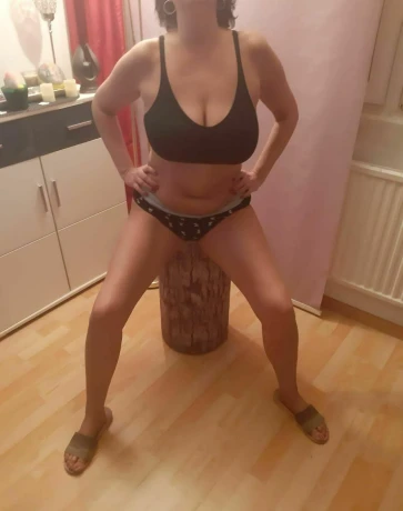 Christine — 6 / 26