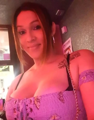 The Queen Valeria Ts Original 100 23x12 Real — 19 / 23