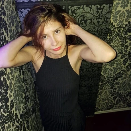 Alice Bar Amalia — 2 / 4