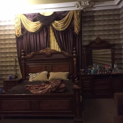 Oma, Escort, Salalah