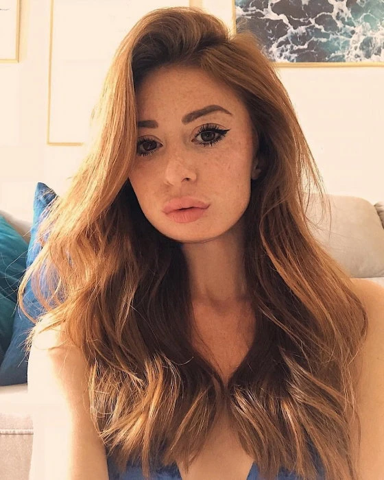 Dasha — 2 / 5