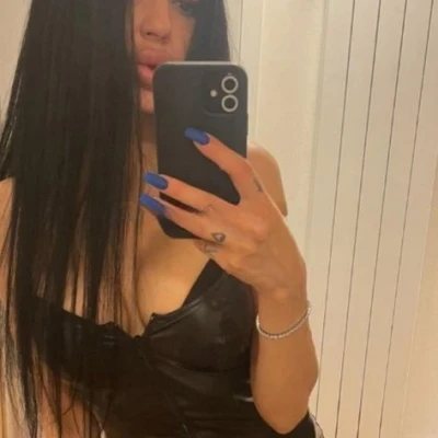 Sara, Escort, Prague