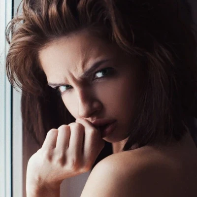 Emily Fleur, Escort, Paris