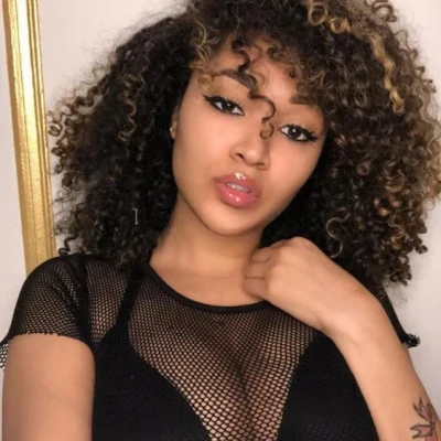 Jenny Daisy, Escort, Kuwait