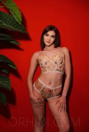 Vip escort Martina — 5 / 7