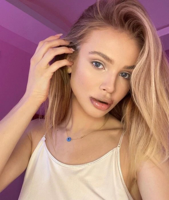 Nikky — 3 / 6