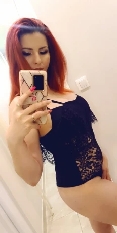 Roxana Hot — 9 / 11