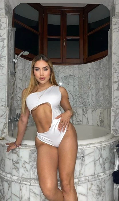Belinda — 2 / 5