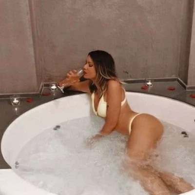 Mira142, Escort, Thun