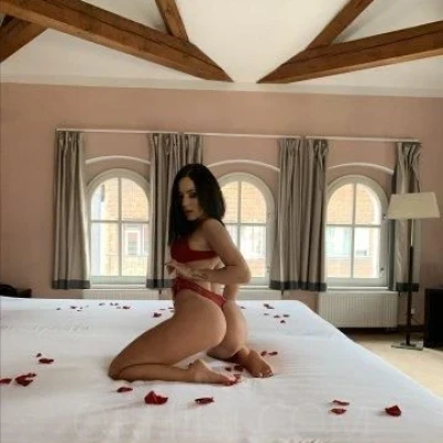 Nathalia, Escort, Prague