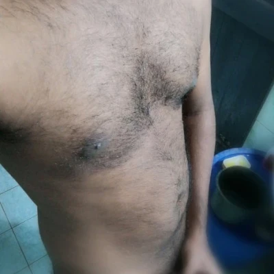 K Mac, Escort, Colombo