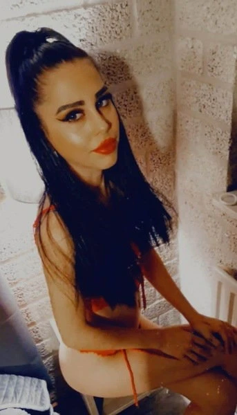 Ella320 — 2 / 8