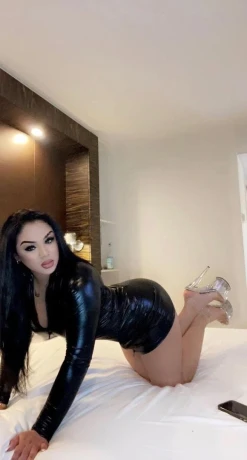 Trans Valentina15 — 14 / 17