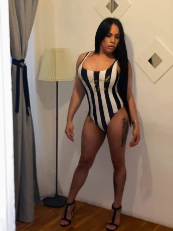 Veronica Gonzalez — 2 / 12