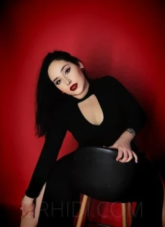 HERRIN MIA — 3 / 5