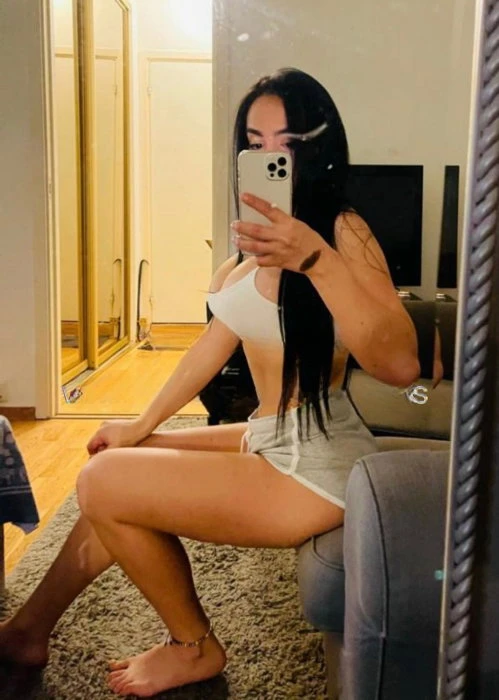 Linda — 5 / 9