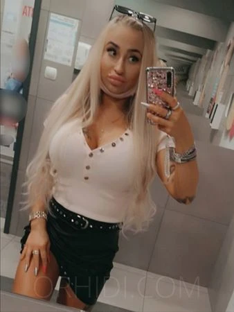 ANGELIKA - GF SEX — 10 / 24