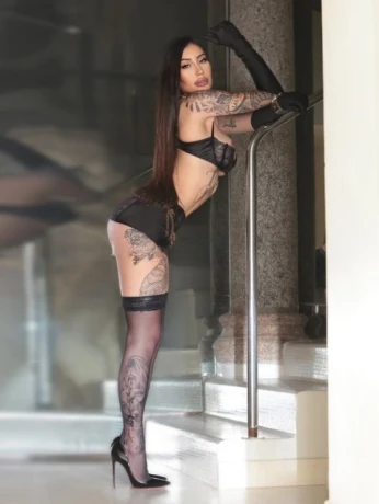 Julia Takeda — 6 / 14