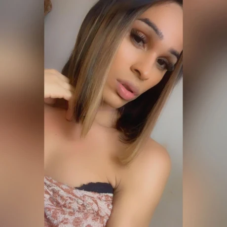 Perla Saldaña — 1 / 3