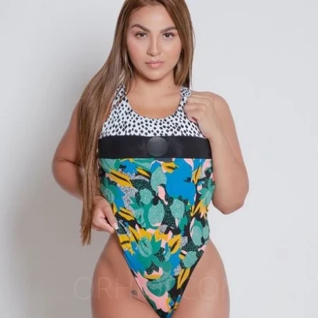 Bella — 6 / 8