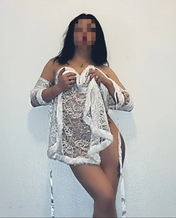 Nicolte — 2 / 3