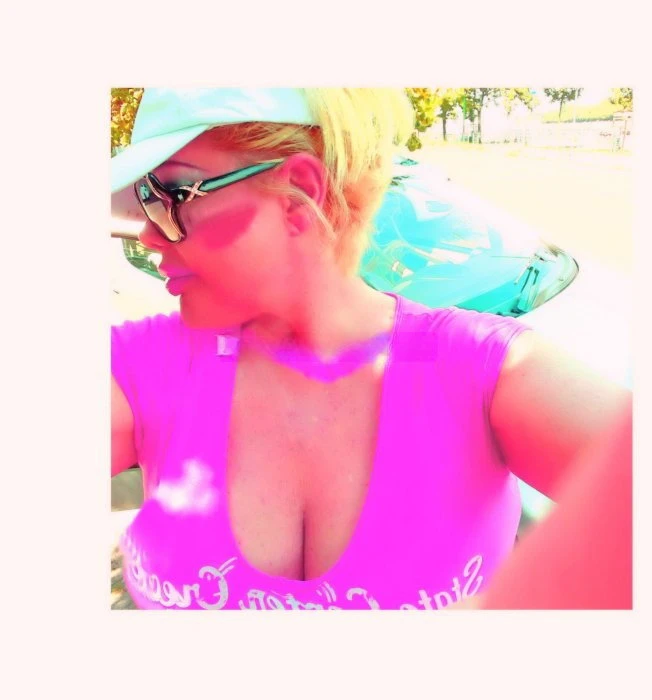 Moniqe — 8 / 13