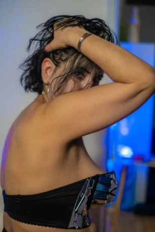 Mina Rhein Main Massage — 9 / 11