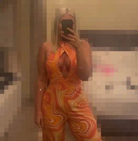 Mia Deutsch — 2 / 10